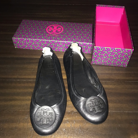 Tory Burch Shoes - Tory Burch black Minnie travel ballet flats